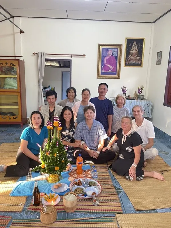 Repas de famille en Thaïlande