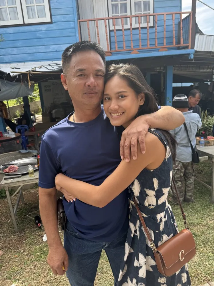 Avec le père de Poon en Thaïlande